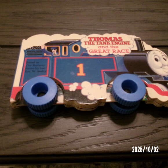 Thomas & Friends TOY LOT Busy Books W/ Figures, '92 LARGE TRAIN, PUZZLES - Picture 4 of 10